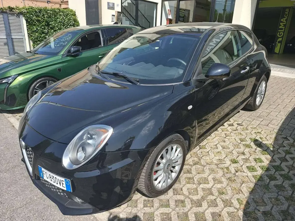 Usata Alfa Romeo MiTo 77 CV (56 kW) 2016 Nero Utilitaria
