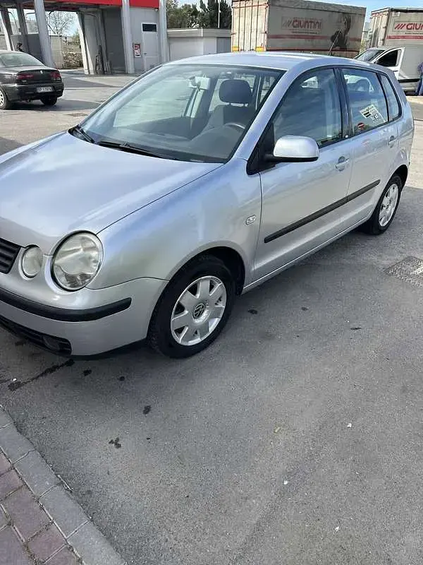 Usata VW Polo Trendline 75 CV (55 kW) 2002 Utilitaria