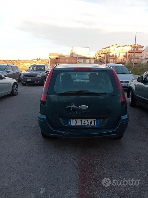 Usata Ford Fusion 68 CV (50 kW) 2003 Verde Berlina