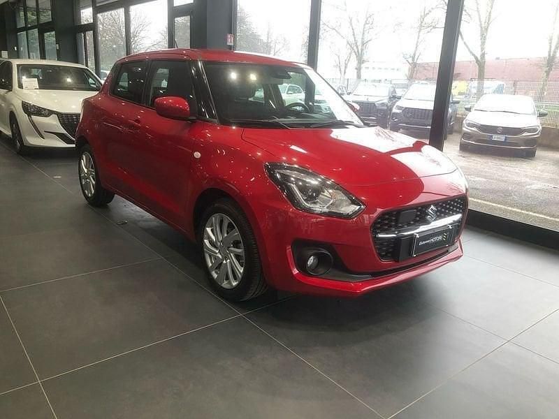 Usata Suzuki Swift Cool 83 CV (61 kW) 2021 Rosso Utilitaria