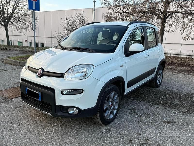 Usata Fiat Panda 4x4 75 CV (55 kW) 2014 Bianco Utilitaria