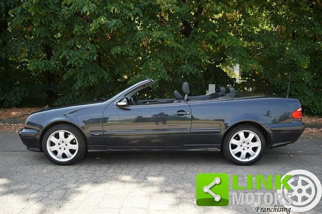 Usata Mercedes CLK430 Avantgarde 279 CV (205 kW) 2000 Blu Cabrio