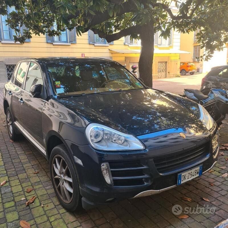 Usata 2007 Porsche Cayenne SUV | 12.900 € (Buon prezzo) - Immagine 1/4