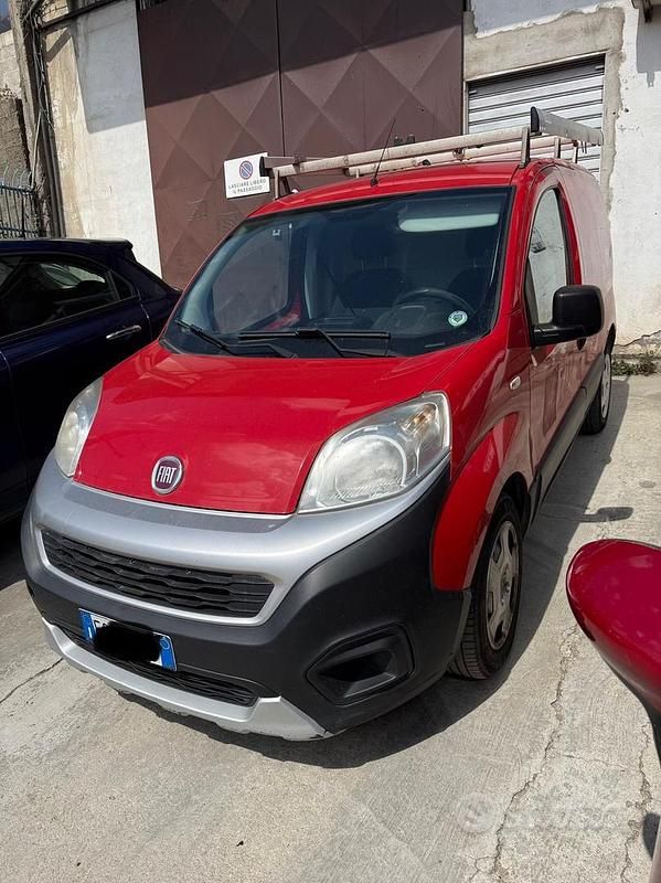 Usata Fiat Fiorino 95 CV (69 kW) 2016 Rosso Monovolume
