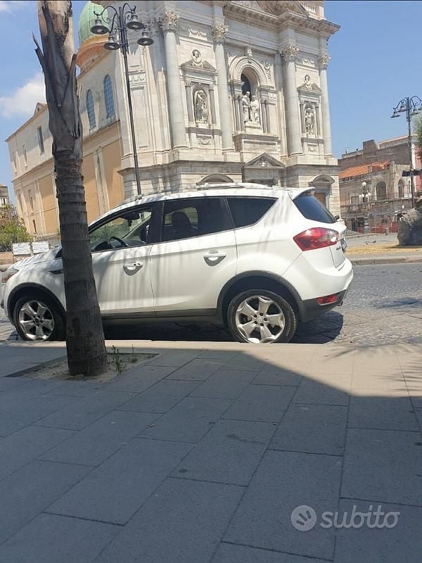 Usata Ford Kuga Titanium 136 CV (100 kW) 2008 Bianco SUV