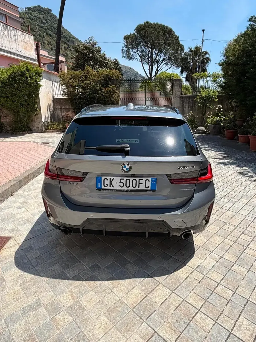 Usata BMW 320e M Sport 190 CV (139 kW) 2022 Grigio Station wagon