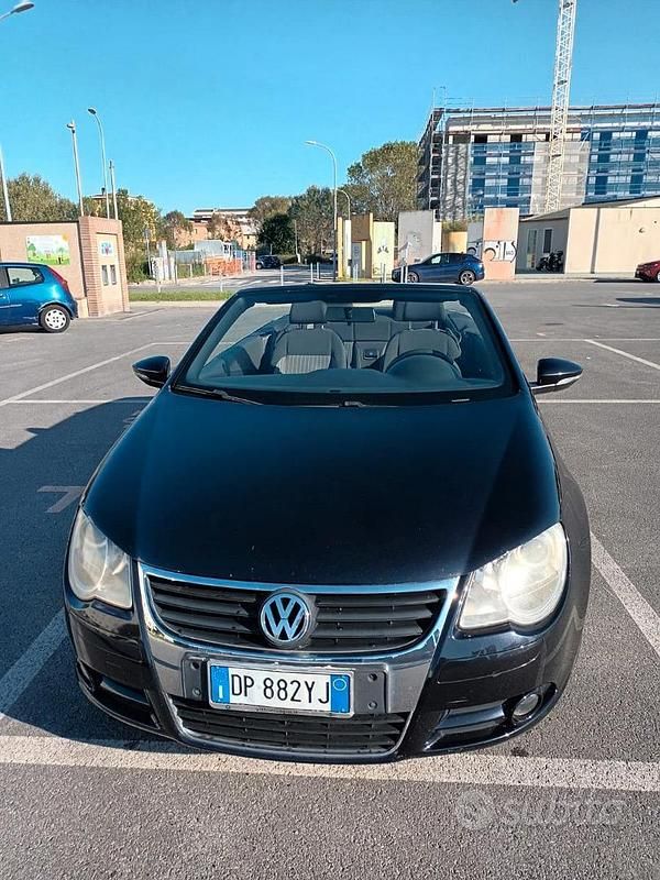 Usata VW Eos 122 CV (89 kW) 2008 Nero Cabrio
