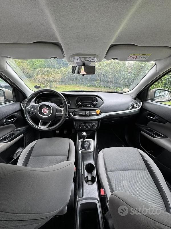Gebraucht Fiat Tipo Easy 95 PS (69 kW) 2018 Limousine