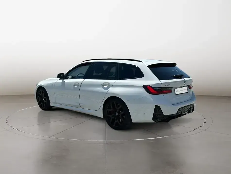Usata BMW 320 M Sport 190 CV (139 kW) 2025 Bianco Station wagon