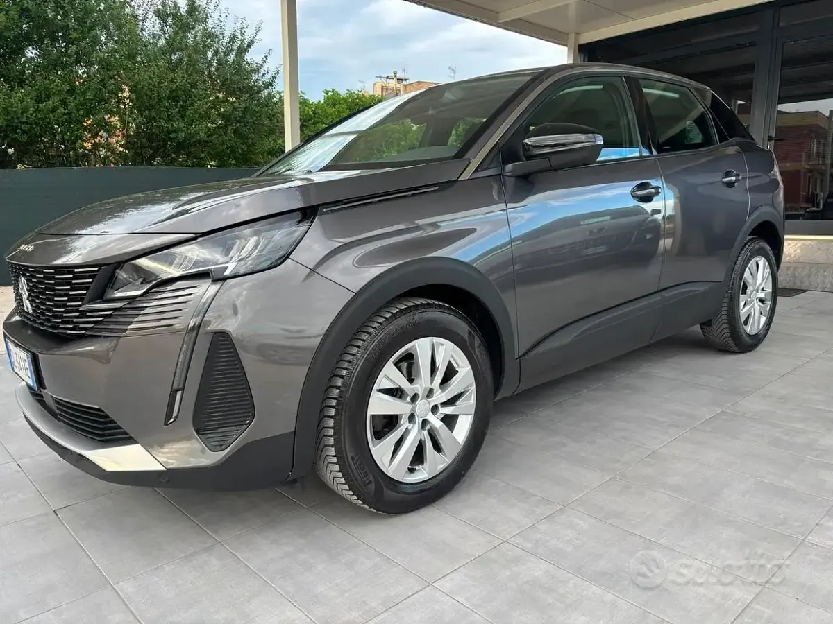 Usata Peugeot 3008 Active 131 CV (96 kW) 2022 Grigio SUV
