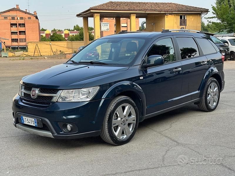 Usata Fiat Freemont Lounge 170 CV (125 kW) 2013 Blu SUV