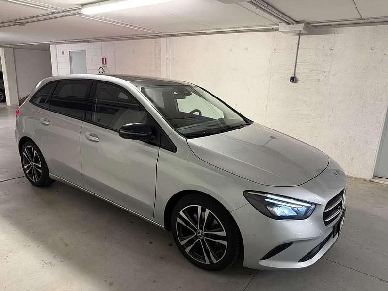 Usata Mercedes B220 Edition 190 CV (139 kW) 2019 Argento Monovolume