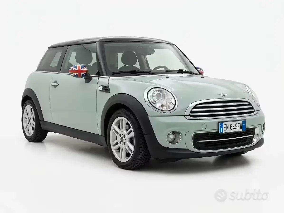Usata Mini Cooper D 112 CV (82 kW) 2012 Bluazzurro Utilitaria