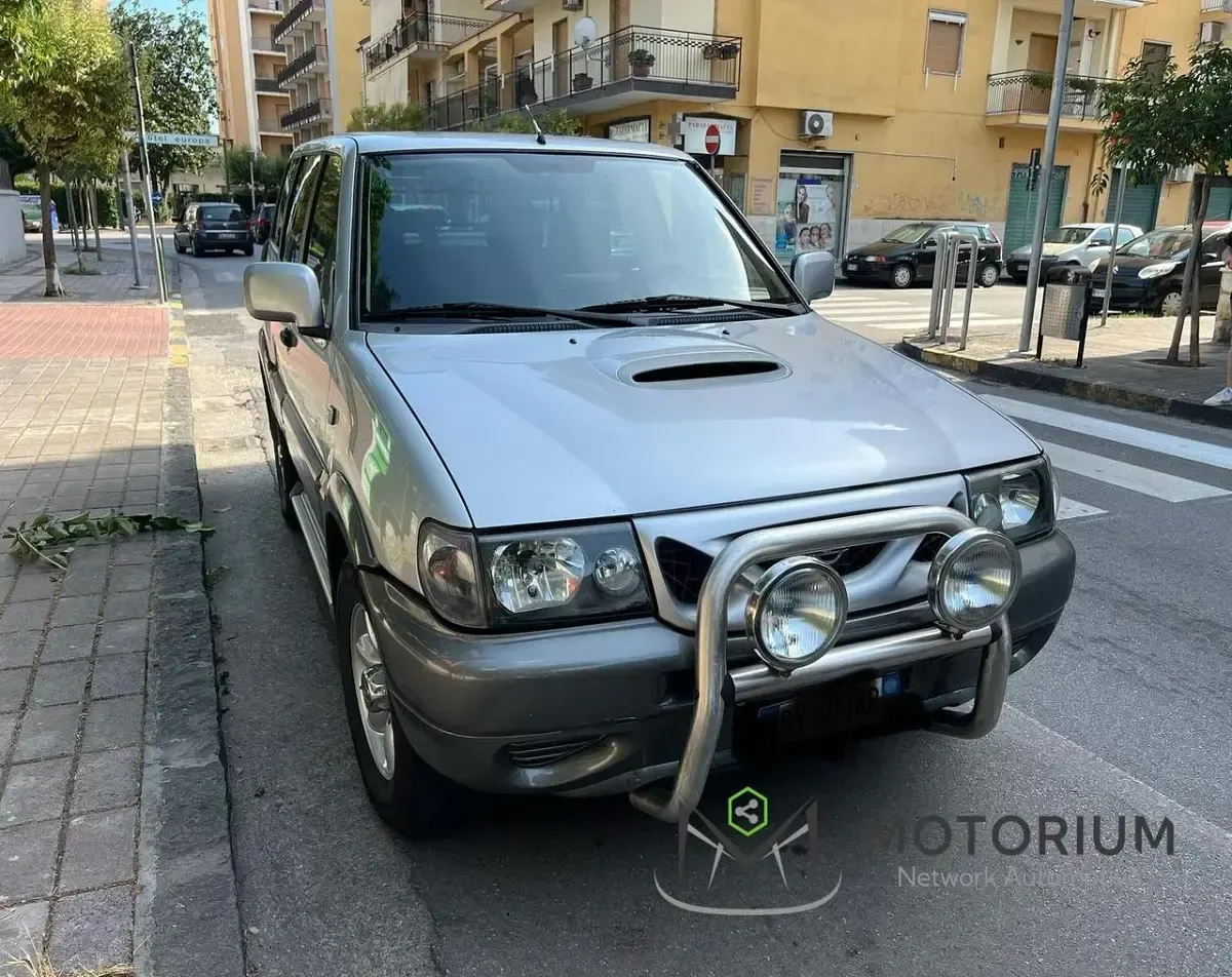 Usata Nissan Terrano 125 CV (91 kW) 2001 Giallo SUV