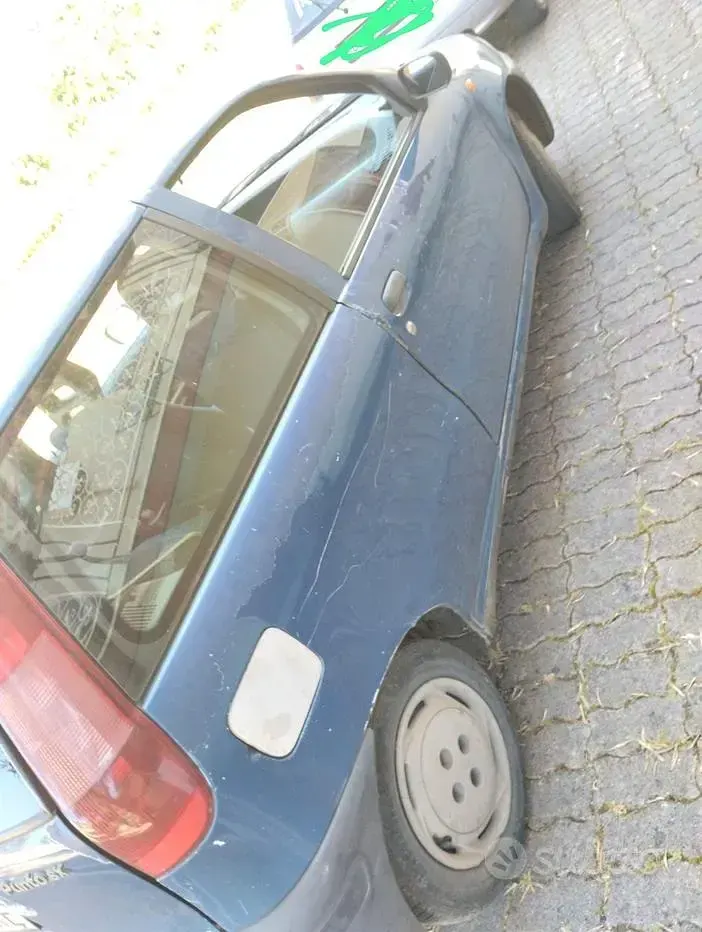 Usata Fiat Punto 54 CV (39 kW) 1996 Berlina