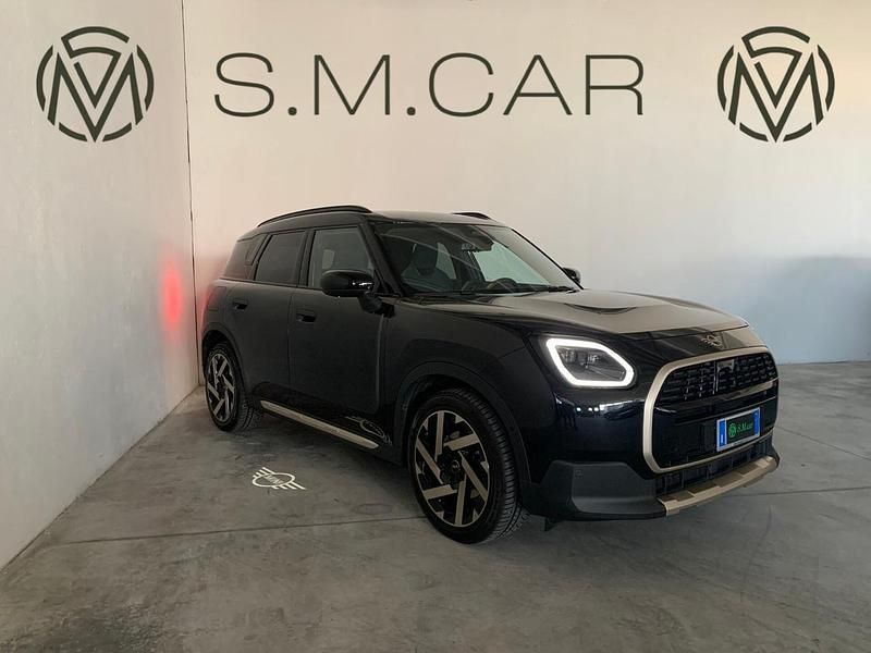 Usata Mini Cooper Countryman Favoured 163 CV (119 kW) 2024 Nero SUV