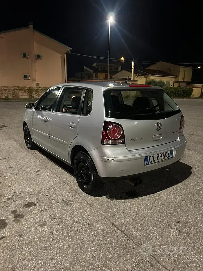 Usata VW Golf IV 64 CV (47 kW) 2005 Grigio Berlina