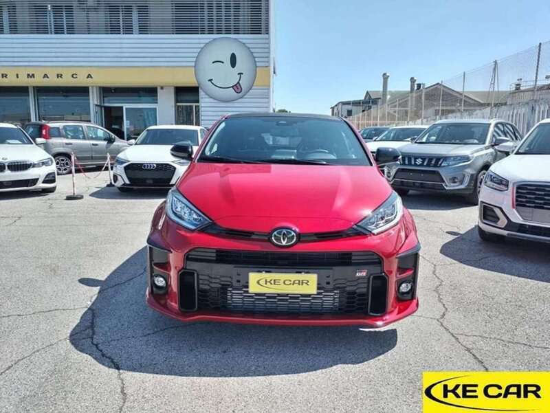 Usata Toyota Yaris 261 CV (191 kW) 2022 Rosso Berlina