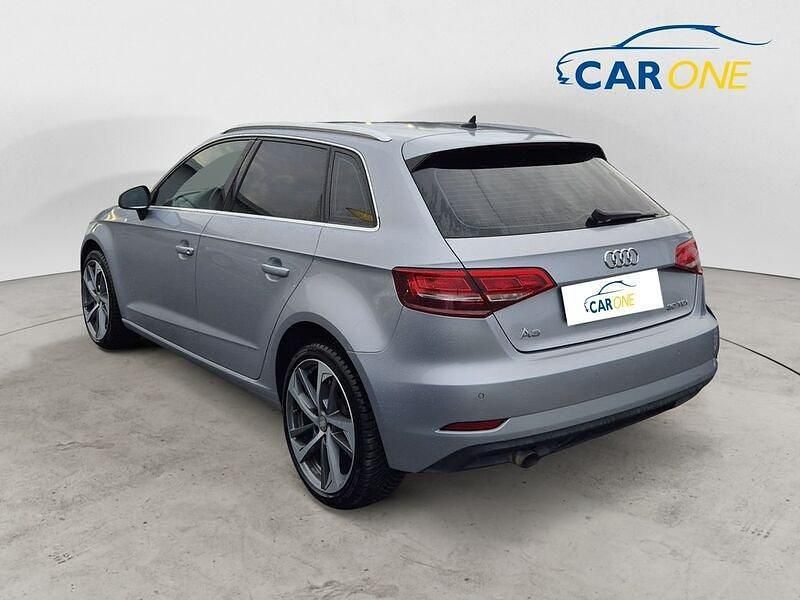 Usata Audi A3 Admired 116 CV (85 kW) 2018 Argento Berlina