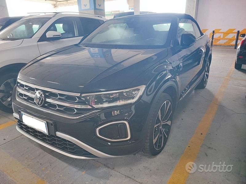 Begagnad VW T-Roc Cabriolet Style 150 HK (110 kW) 2024 Svart Cab