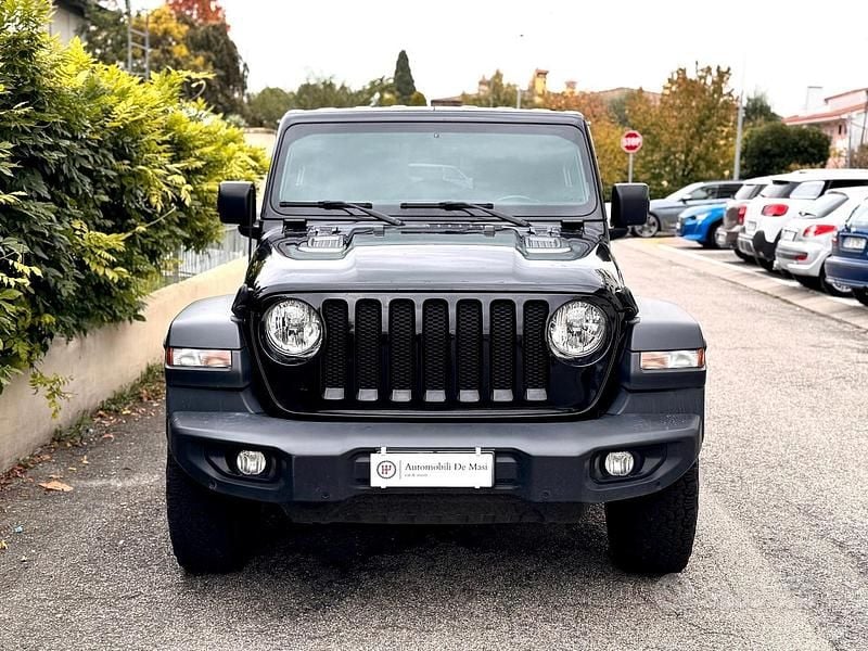 Usata Jeep Wrangler Unlimited Sport 272 CV (200 kW) 2021 Nero SUV
