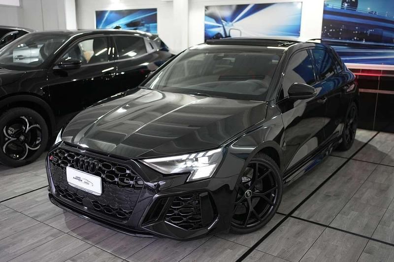 Usata Audi RS3 400 CV (294 kW) 2024 Nero Berlina