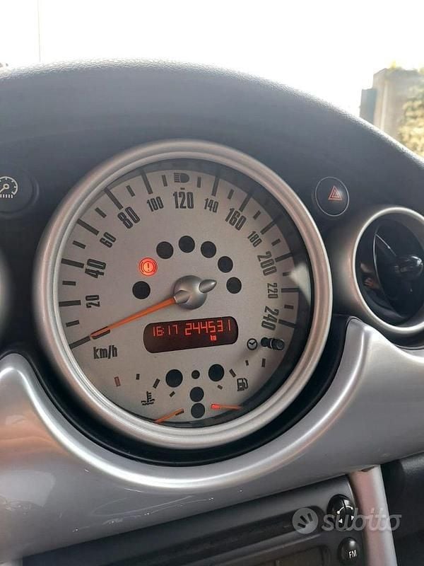 Usata Mini Cooper 2006 Blu Utilitaria