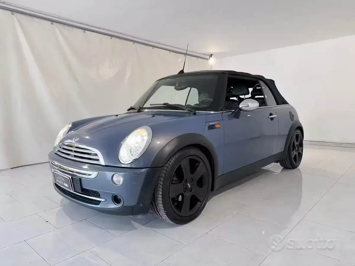 Usata Mini Cooper Cabriolet 116 CV (85 kW) 2006 Blu Cabrio