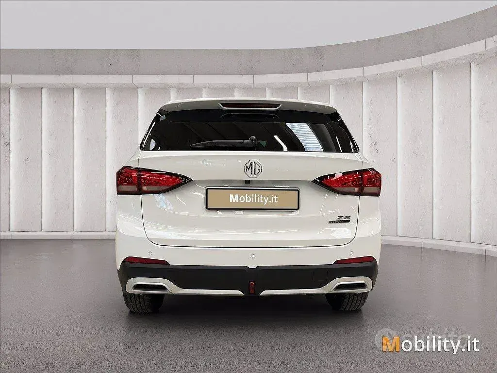Nuova MG ZS Luxury 197 CV (144 kW) 2026 Bianco SUV
