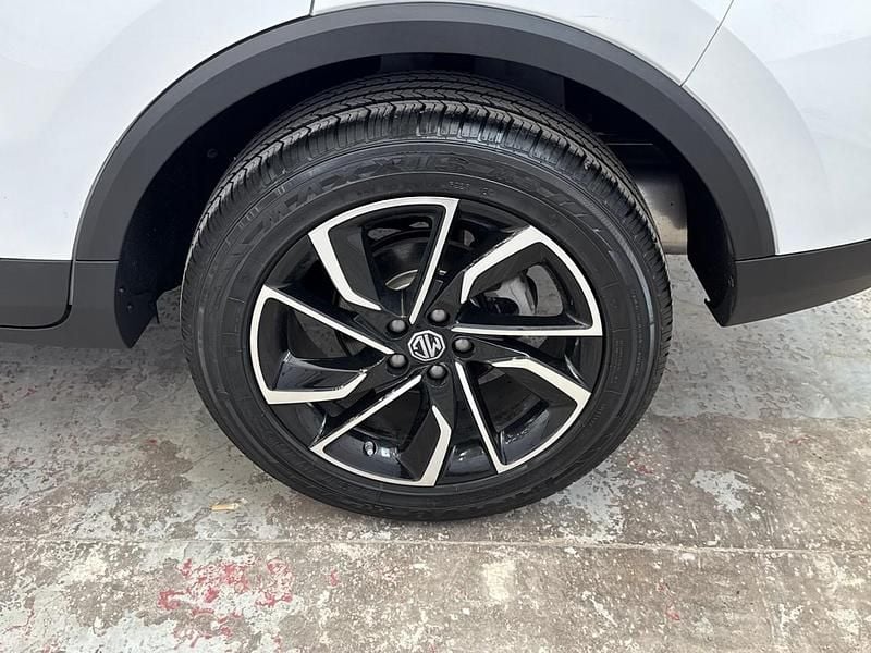 Usata MG ZS Luxury 116 CV (85 kW) 2025 Bianco SUV