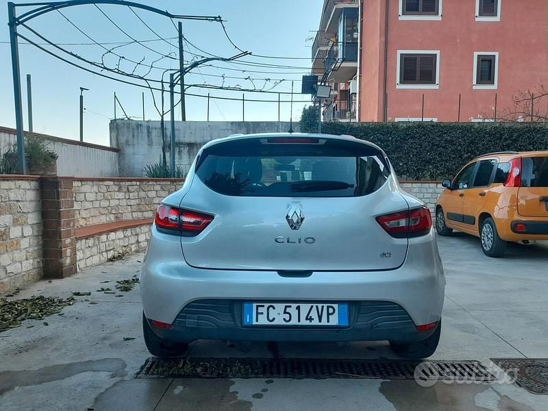 Usata Renault Clio IV 90 CV (66 kW) 2016 Grigio Berlina