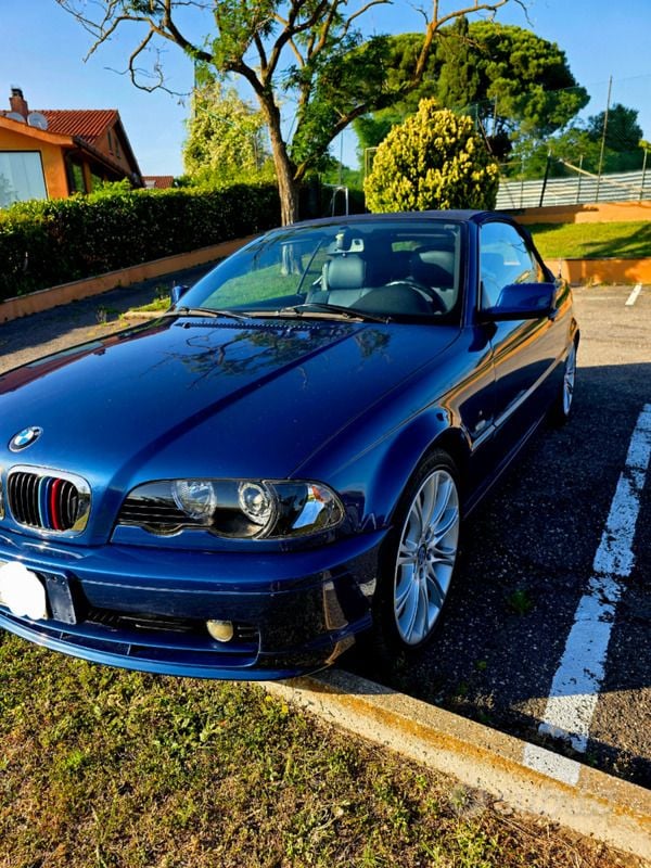 Usata BMW 318 Cabriolet 143 CV (105 kW) 2003 Blu Cabrio