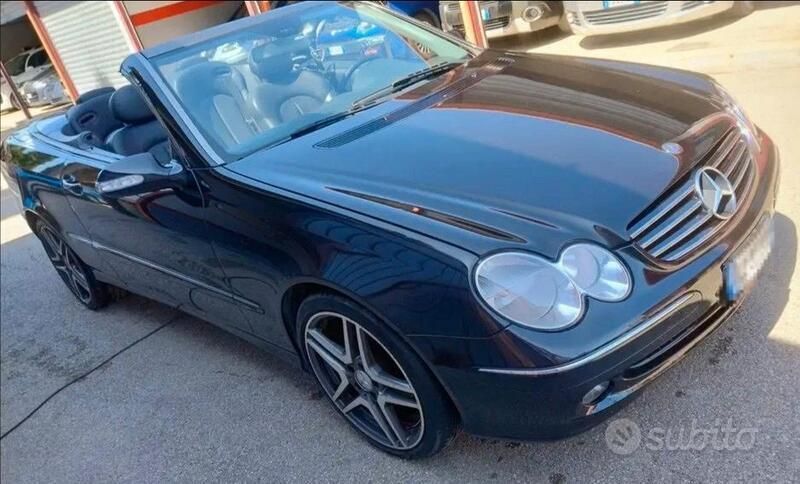 Usata Mercedes CLK200 163 CV (119 kW) 2006 Nero Cabrio
