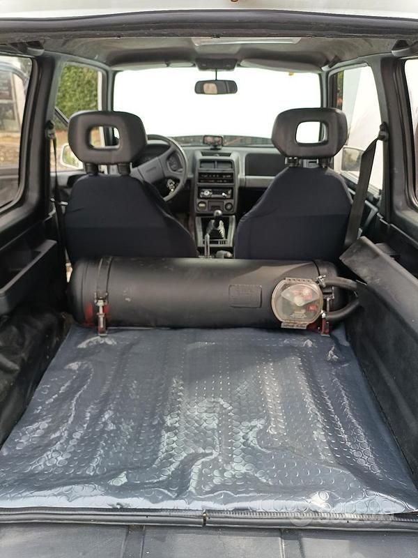 Usata Suzuki Vitara 79 CV (58 kW) 1992 Bianco SUV