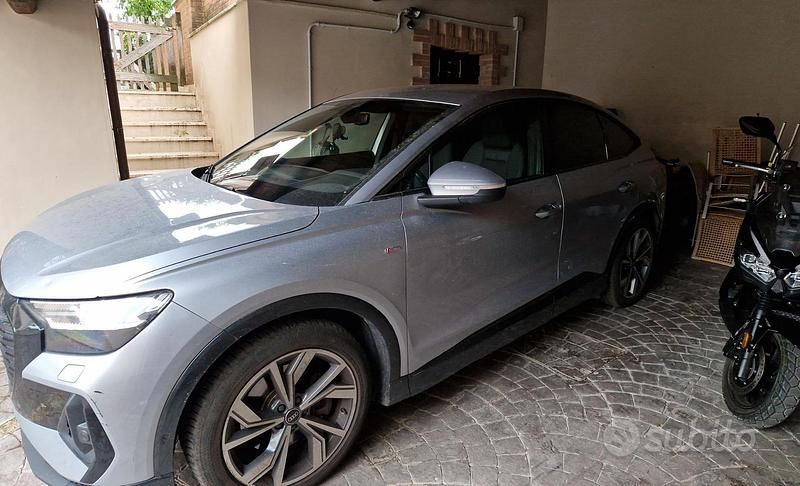 Usata Audi Q4 Sportback e-tron S-Line 150 kW (204 CV) 2022 Grigio SUV