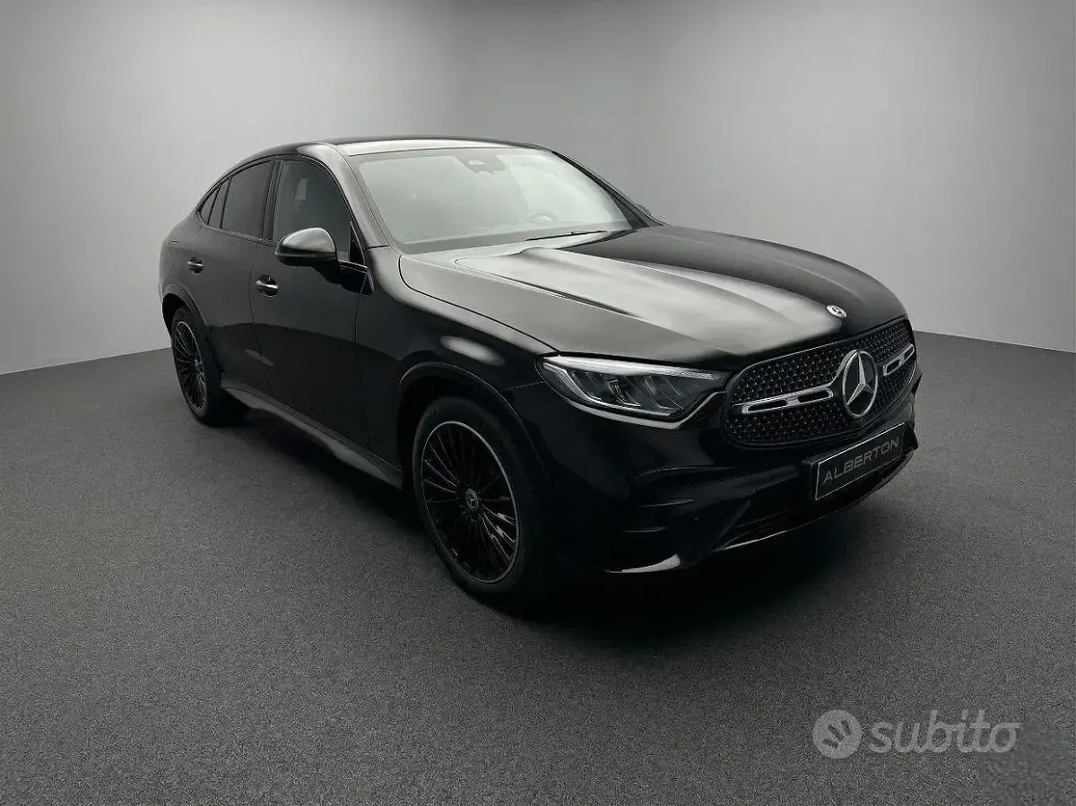Usata Mercedes GLC200 AMG Line Premium Plus 163 CV (119 kW) 2025 Nero SUV