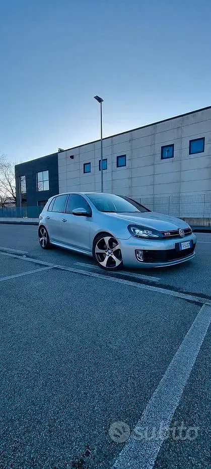 Usata VW Golf VI GTD 170 CV (125 kW) 2010 Grigio Utilitaria