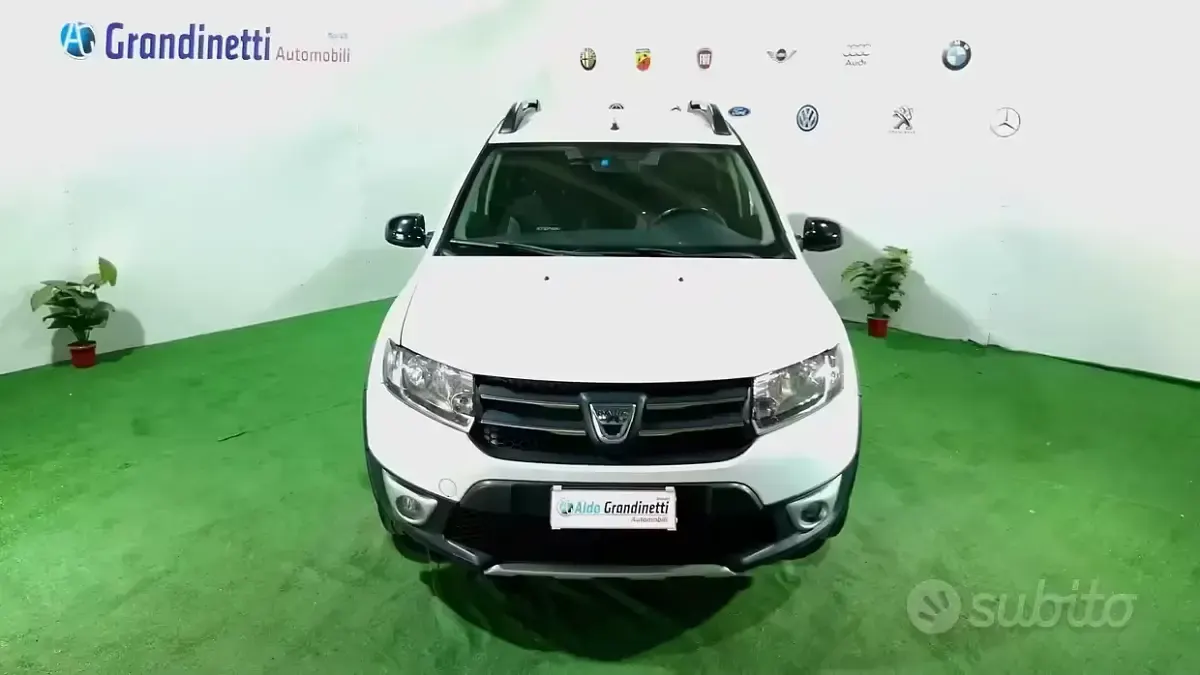 Usata Dacia Sandero Stepway 90 CV (66 kW) 2016 Bianco Utilitaria