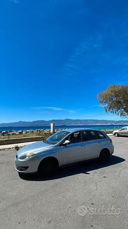 Usata Fiat Croma Active 120 CV (88 kW) 2010 Grigio Station wagon