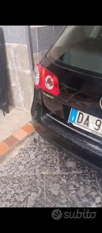 Blu Usata 2006 VW Passat Tre volumi | 1200 € (Super prezzo) - Immagine 1/3