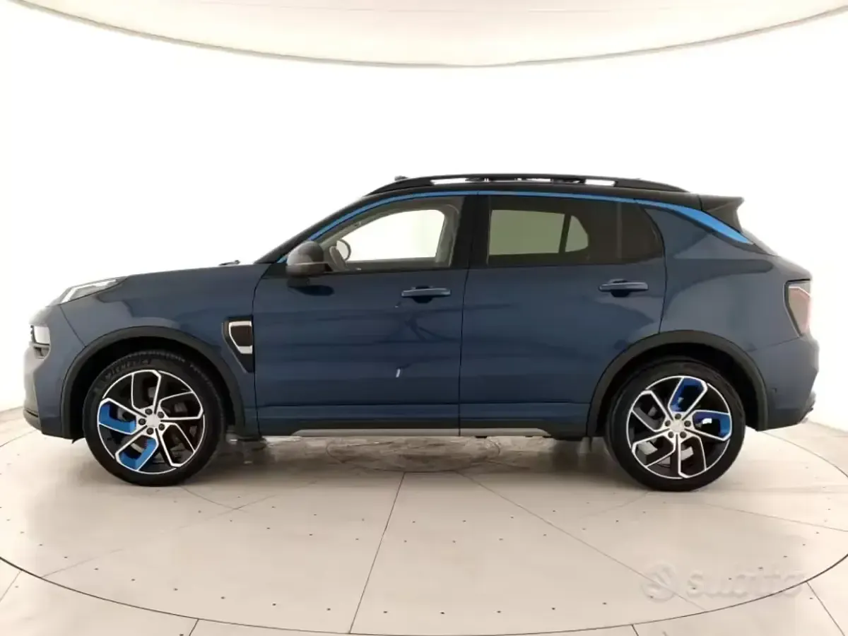 Usata Lynk & Co 01 179 CV (131 kW) 2022 Blu SUV