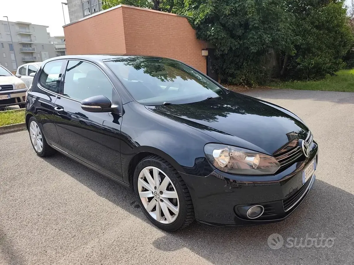 Usata VW Golf VI Highline 122 CV (89 kW) 2011 Nero Utilitaria