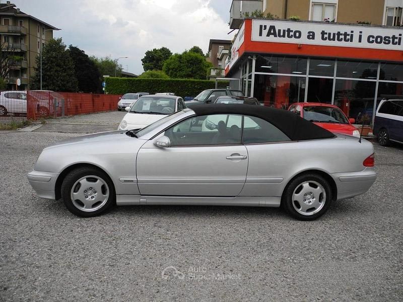 Usata Mercedes CLK200 Elegance 163 CV (119 kW) 2001 Argento Cabrio