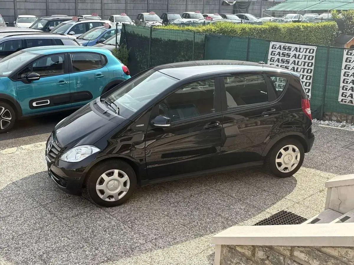 Usata Mercedes A160 95 CV (69 kW) 2011 Nero Utilitaria