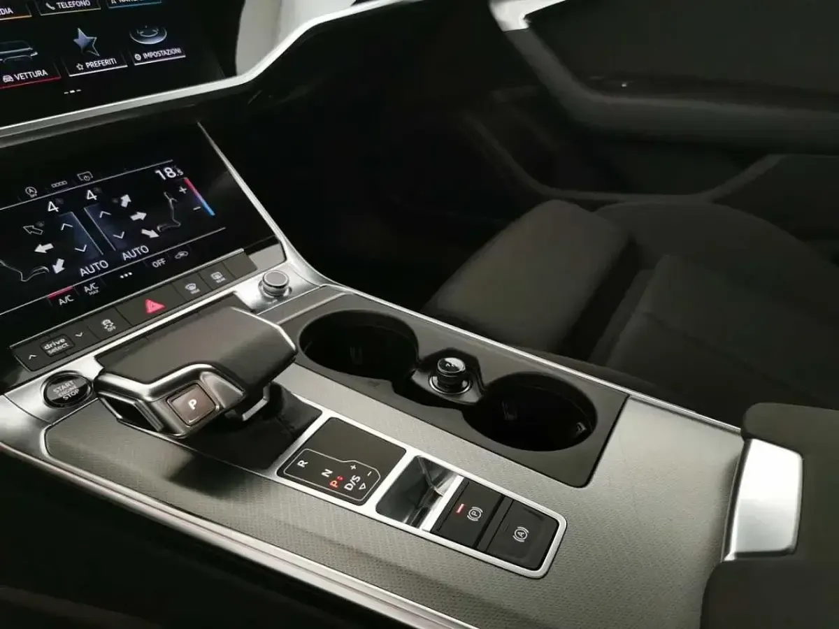 Usata Audi A6 Advanced 2024 Blu Berlina