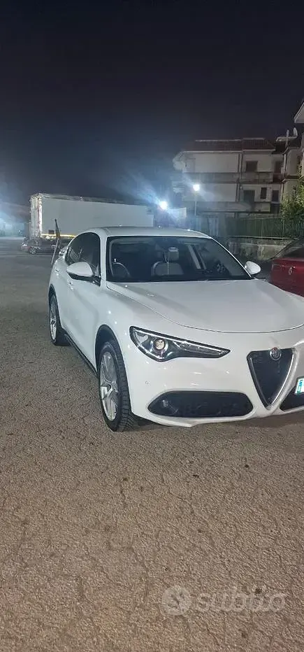 Usata Alfa Romeo Stelvio 190 CV (139 kW) 2019 Bianco SUV