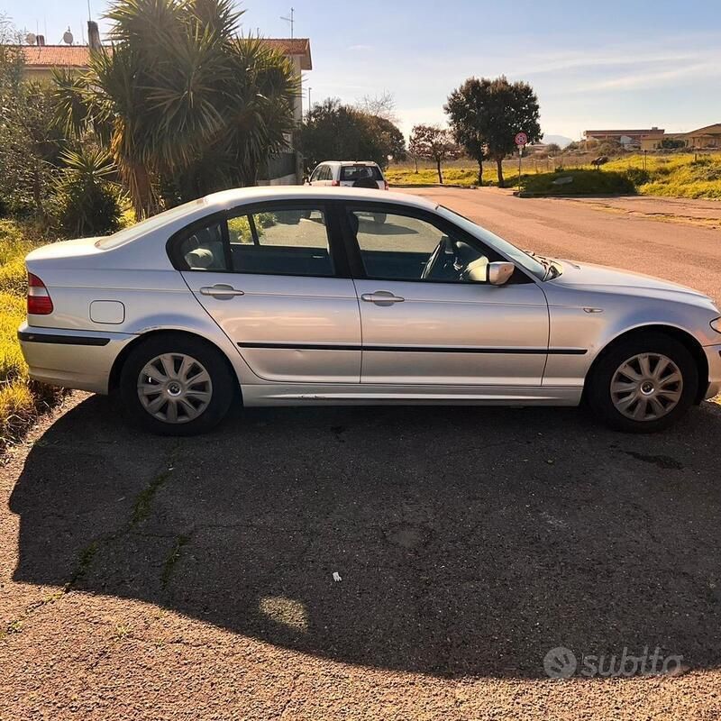 Usata BMW 318 115 CV (84 kW) 2003 Grigio Berlina