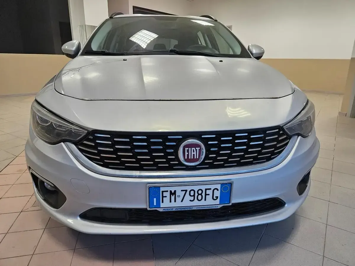 Usata Fiat Tipo Lounge 95 CV (69 kW) 2017 Grigio Station wagon