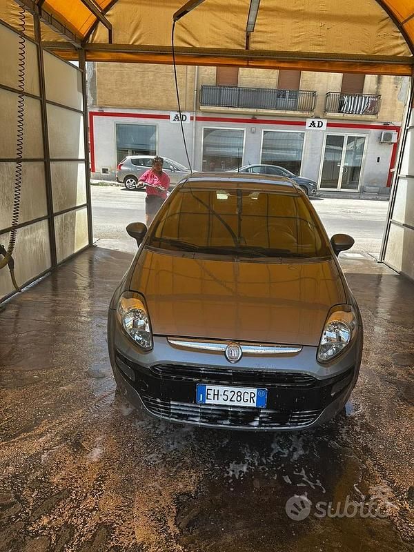Usata Fiat Punto Evo 75 CV (55 kW) 2011 Grigio Utilitaria