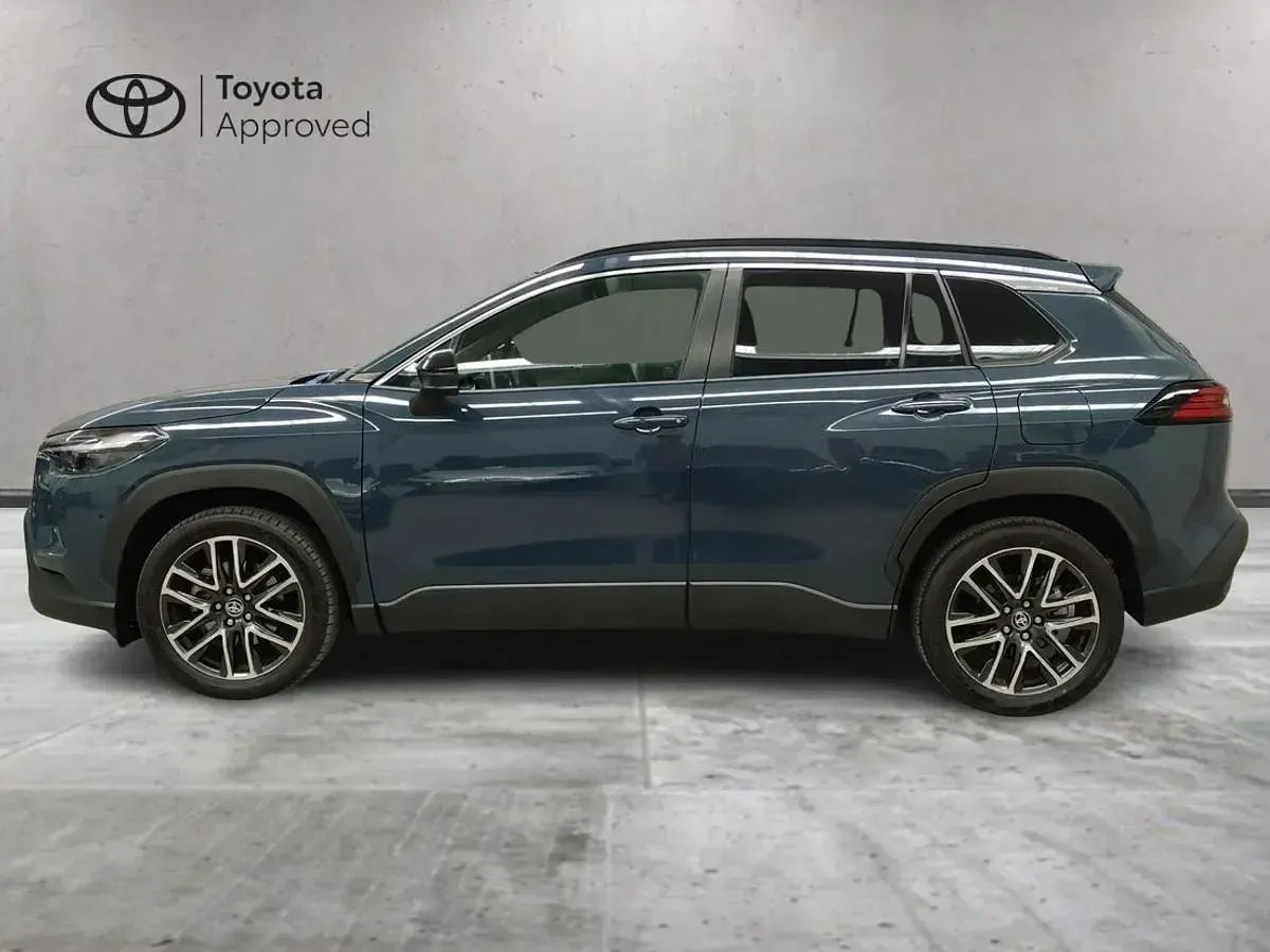 Usata Toyota Corolla Cross Premium 179 CV (131 kW) 2025 Grigio SUV
